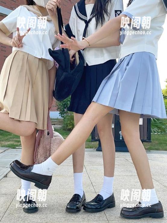 在https丿丿ccgg.me的网页上，我到底是为谁心动？