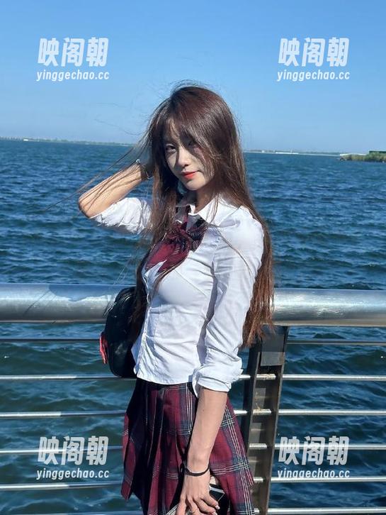 在吃瓜网91首页，看到的瓜不止是爆料，还有那一丝小小的期待…