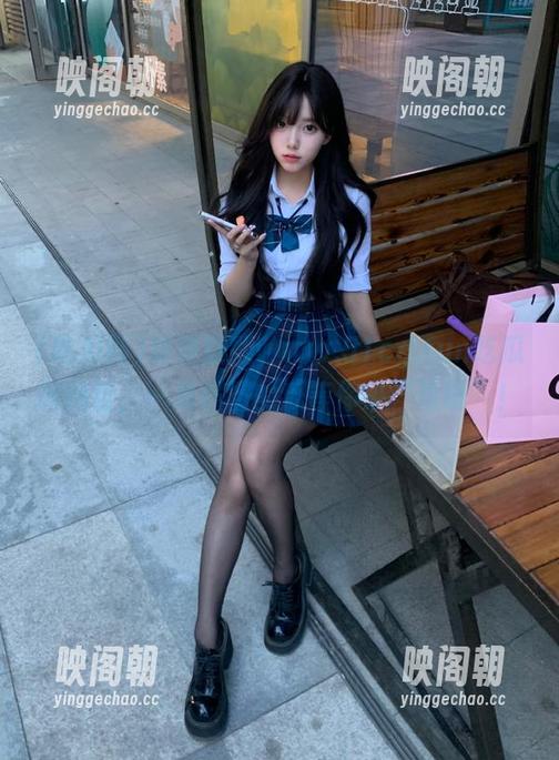 随便翻翻www.51cg.fun吃瓜网网址，一堆喧嚣的瓜等你来“咀嚼”！