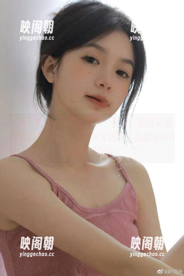 “明星黑料”网址：翻出以前那些糗事，活得真是惨又迷离，我能getc你个小理智吗？