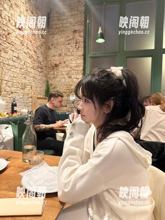 暴走黑料导航：今天又有哪个明星被挂上热搜？