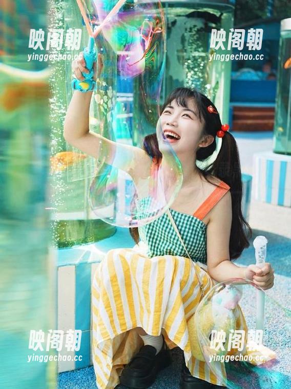 想象一下：当你登录黑料不打烊，发现婚纱也是老公的黑历史一部分！