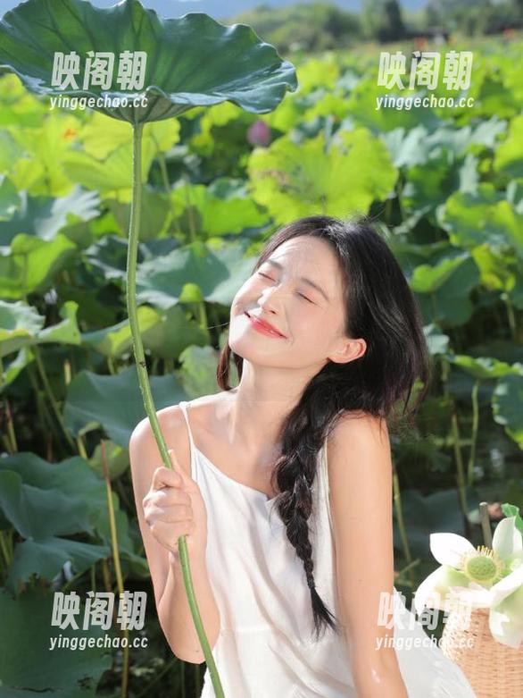 偷偷在黑料吃瓜官网混，加班也不累，一边吃瓜一边工作！